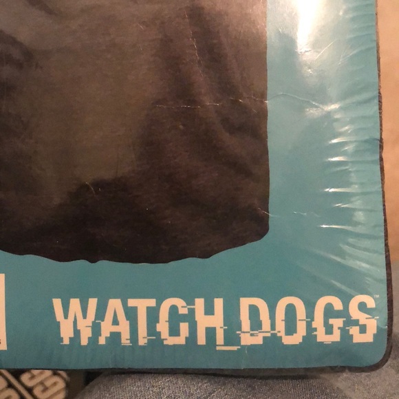 Never worn shirt in package, size men’s small - Picture 5 of 8